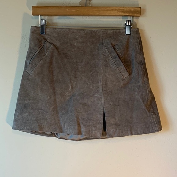 Blank NYC Womens Genuine Suede Fully Lined Pull On Mini Skirt Tan Sz 26 Festival - Picture 8 of 15
